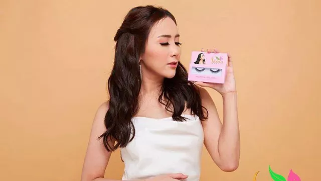Bulu Mata Premium Sarita Beauty: Harga Ramah, Hasil Mewah - GenPI.co Bulu Mata Premium Sarita Beauty: Harga Ramah, Hasil Mewah - GenPI.co