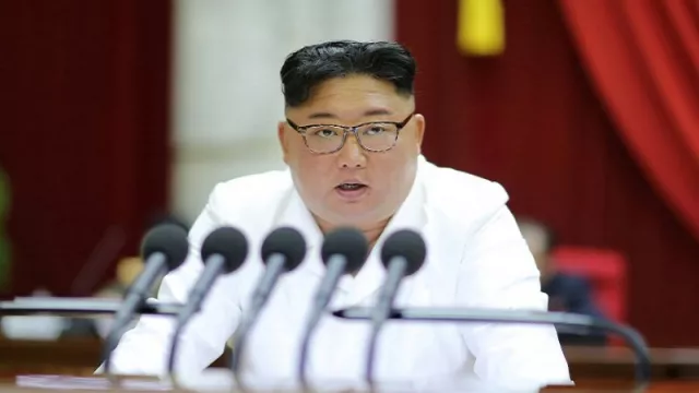 Berantas Virus Corona, Kim Jong Un Perintahkan Latihan Militer - GenPI.co