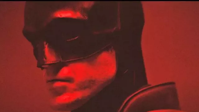 Simbol di Kostum Batman Robert Pattinson dari Potongan Pistol? - GenPI.co