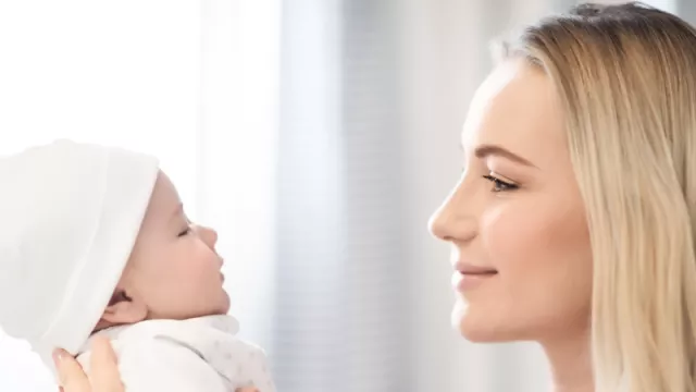 Mommy, Air Tajin Punya 3 Manfaat Menakjubkan Bagi Bayi Lho - GenPI.co