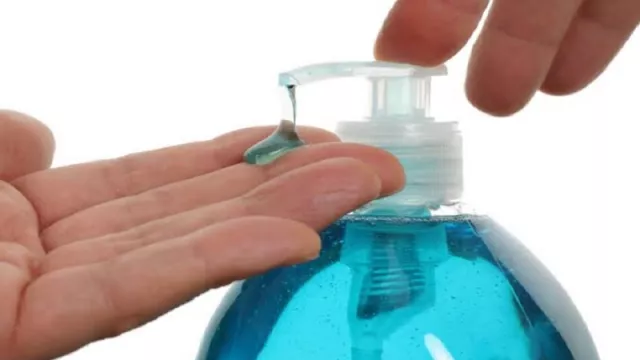 Awas, Jangan Berlebihan Pakai Hand Sanitizer Bisa Merusak Kulit - GenPI.co