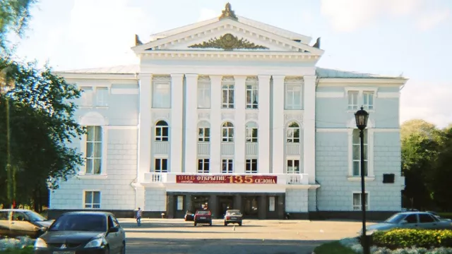 Perm Opera Rusia Batasi Penonton Teater Hanya 1 Orang - GenPI.co