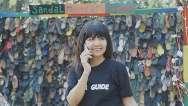 Takjub! Spot Sandal Mencari Jodoh Nggak Kalah sama Gembok Cinta - GenPI.co
