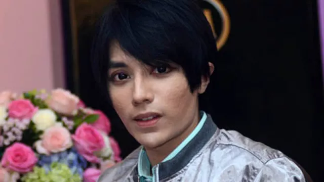 Tex Saverio, Dari Sentilan Guru Hingga Taklukkan Hollywood - GenPI.co Tex Saverio, Dari Sentilan Guru Hingga Taklukkan Hollywood - GenPI.co