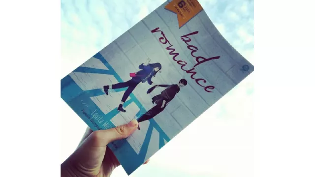 Novel Bad Romance, Kisah Cinta Remaja yang Tak Biasa - GenPI.co