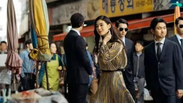 Outfit Mewah Jung Eun Chae The King: Eternal Monarch, Ternyata... - GenPI.co