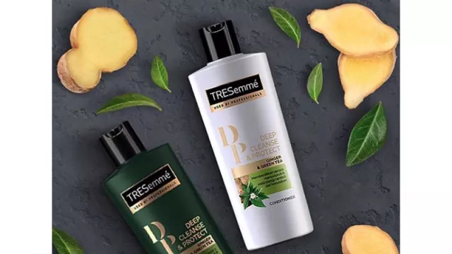 TRESemme Deep Cleanse & Protect Conditioner, Rambut Lembap Alami - GenPI.co