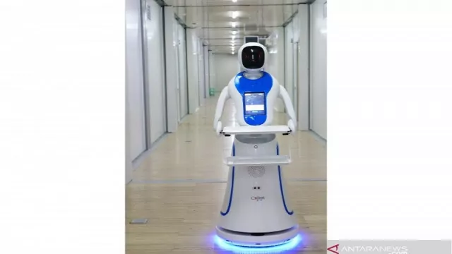 Keren Habis, Robot Pintar Bantu Melayani Pasien Covid-19 - GenPI.co