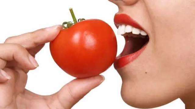 Tomat Merah, Makanan Wajib Untuk Tangkal Sel Kanker - GenPI.co