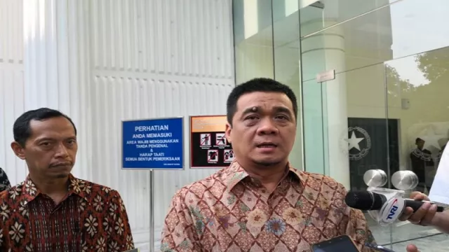 Pelantikan Wagub DKI Riza Patria di Tangan Presiden - GenPI.co