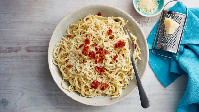 Kangen Makan di Mall? Coba deh Bikin Spaghetti Carbonara di Rumah - GenPI.co