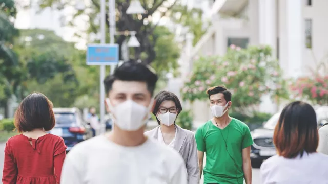 Dokter Taiwan: Pakai Masker Lebih Efektif dari Social Distancing - GenPI.co