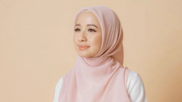 Cegah Rambut Lepek, Hijabers Wajib Perhatikan Kiat dari Dokter - GenPI.co