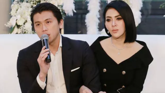 4 Aktris Pernah Berseteru dengan Syahrini, Ada yang Ruwet Banget - GenPI.co