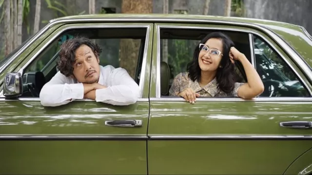 Dwi Sasono dan Widi Mulia Sama-sama Suka Mobil Antik Lo - GenPI.co