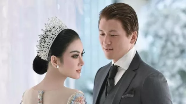 Adik Bongkar Kisah Syahrini, Reino Barack, dan Luna Maya - GenPI.co