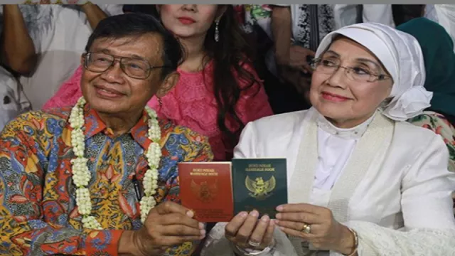 Ajip Rodisi Meninggal, Begini Kisah Cintanya dengan Nani Wijaya - GenPI.co