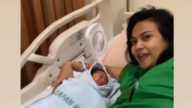 Vanessa Angel Lahirkan Anak Pertama, Nih Deretan Faktanya - GenPI.co