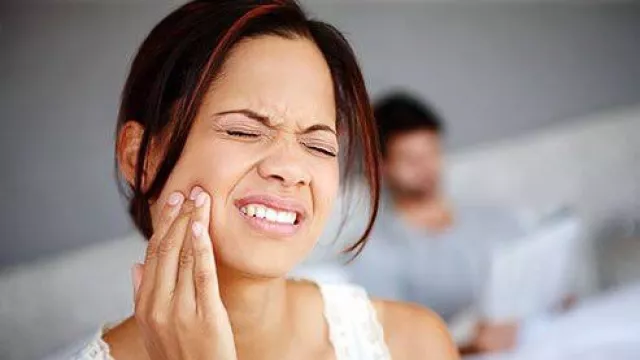 Minyak Cengkih Ampuh Mengobati Sakit Gigi, Buktikan! - GenPI.co