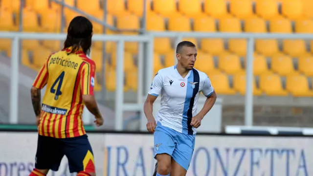 Lecce vs Lazio 2-1: Lupakan Gelar Juara - GenPI.co