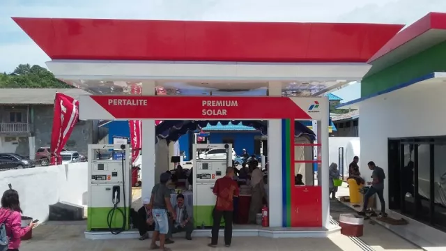 Ini Alasan Pertamina Bakal Hapus Premium - GenPI.co