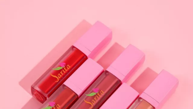 Promo Menarik Lip Cream Sarita Beauty, Buy One Get One - GenPI.co Promo Menarik Lip Cream Sarita Beauty, Buy One Get One - GenPI.co