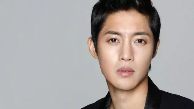 Aksi Si Ganteng Kim Hyun Joong Heroik Banget, Top! - GenPI.co