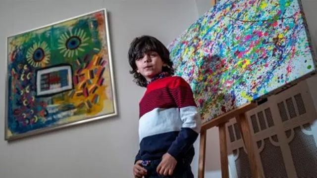 Dijuluki Picasso, Mikail Akar Pelukis Berbakat di Usia 7 Tahun - GenPI.co