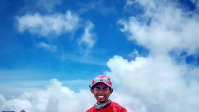 Jadi Pemandu Gunung di Usia Muda, Choezaini Sangat Bangga - GenPI.co