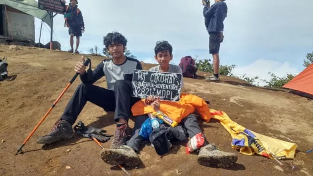 Kisah 2 Remaja Pertama Kali Mendaki 5 Gunung Dalam Waktu 2 Minggu - GenPI.co