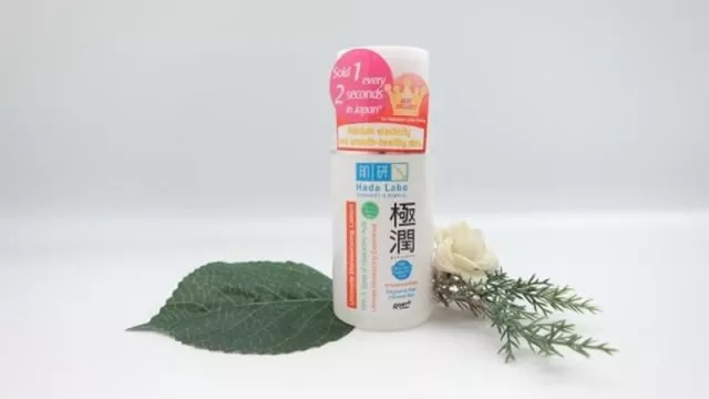 Hada Labo Gokujyun Ultimate Moisturizing Lotion, Lembap & Glowing - GenPI.co