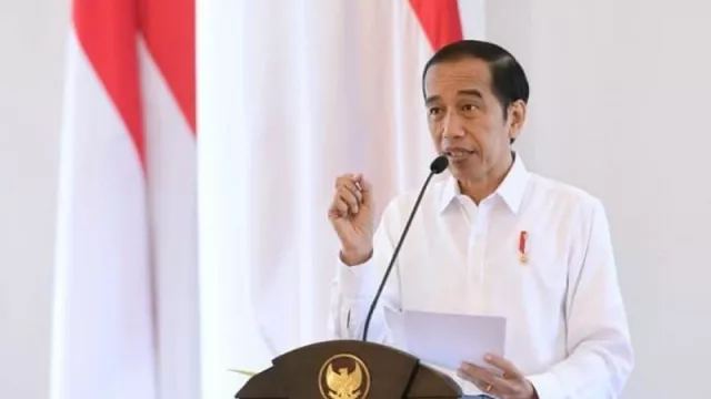 Jokowi Kembali Keluhkan Rumitnya Birokrasi - GenPI.co