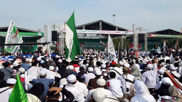 UPK Monas Tolak Acara Reuni Akbar 212 - GenPI.co