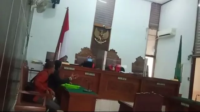 Lagi, Notaris Soehardjo Hadie Widyokusumo Mangkir Sidang - GenPI.co