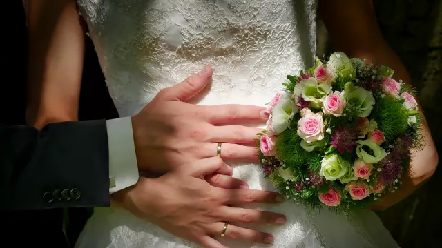Jangan Bingung, Ini Tips Memilih Cincin Pernikahan - GenPI.co
