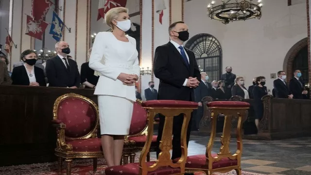 Presiden Polandia Positif Terpapar Virus Corona - GenPI.co