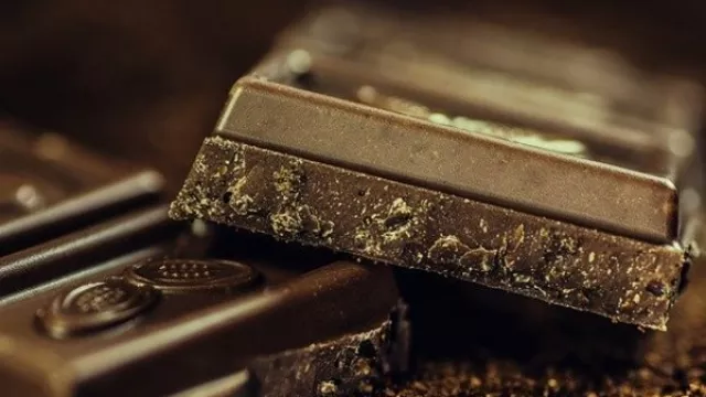 Mitos Atau Fakta, Cokelat Bisa Bikin Gemuk dan Berjerawat? - GenPI.co