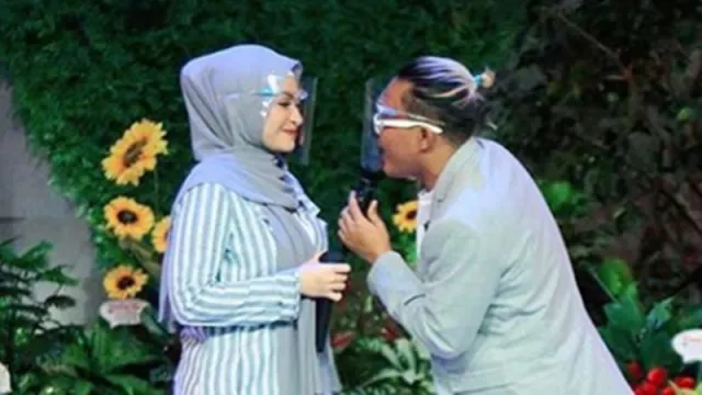 Jelang Hari H Nikah, Sule-Nathalie Unggah Potret Bareng Keluarga - GenPI.co