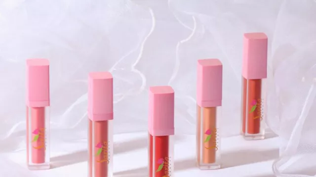 Manjakan Bibir Dengan Lip Cream Sarita Beauty, Buktikan - GenPI.co