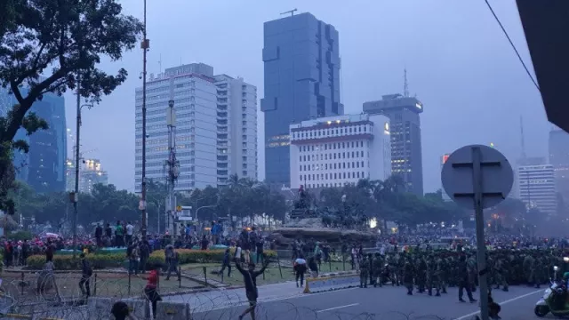 Remaja Ikut Demonstrasi di Jakarta, Sikap TNI Luar Biasa - GenPI.co
