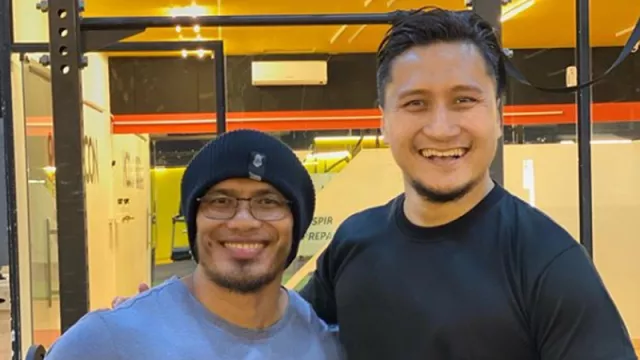 Arie Untung Murka Sama Prancis, Reaksinya Jleb Banget - GenPI.co Arie Untung Murka Sama Prancis, Reaksinya Jleb Banget - GenPI.co