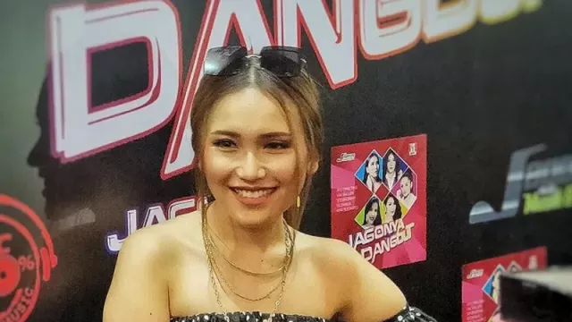 Ayu Ting Ting Dikabarkan Batal Menikah, Reaksinya Mengagumkan - GenPI.co