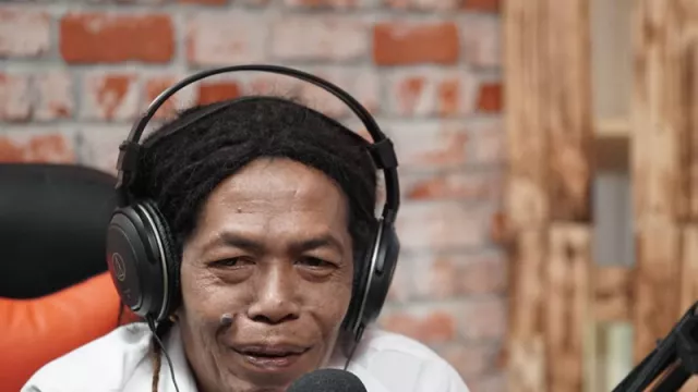 Cak Sodiq Puji Putrinya, Tunggu Saja Lagunya di JPNN Musik - GenPI.co