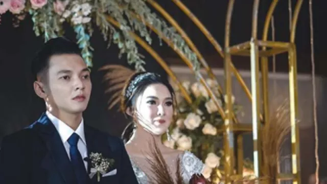 2 Isu Buruk di Balik Pernikahan Nella Kharisma Dory Harsa, Waduh! - GenPI.co