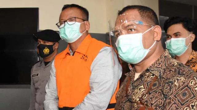 KPK Obok-Obok Rumah Edhy Prabowo, Uangnya Banyak Banget - GenPI.co