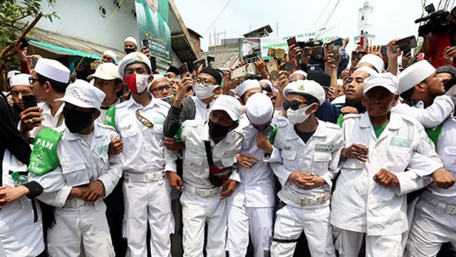 FPI Keluarkan 3 Maklumat, Aparat Harus Baca - GenPI.co