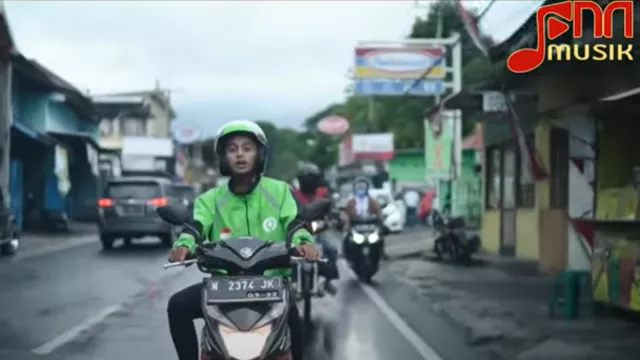 Lagu Jaket Ijo Melejit di JPNN Musik, Begini Kisah Awalnya - GenPI.co
