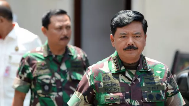 Tegang, Panglima TNI Dikawal Danjen Kopassus, Tanda Tanya Besar - GenPI.co