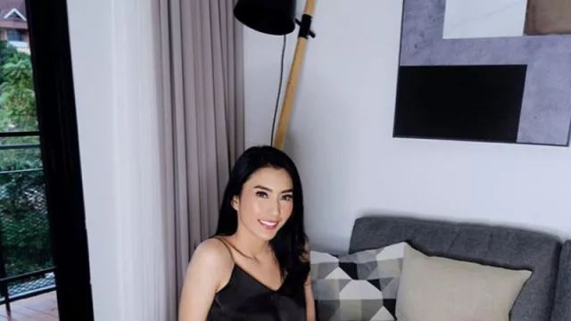 Langgeng, 3 Artis Cantik Ini Ternyata Menikah Dengan Sahabatnya - GenPI.co Langgeng, 3 Artis Cantik Ini Ternyata Menikah Dengan Sahabatnya - GenPI.co