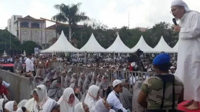 Kesaksian Yusril Ihza Mahendra soal Ustaz Tengku Zulkarnain - GenPI.co